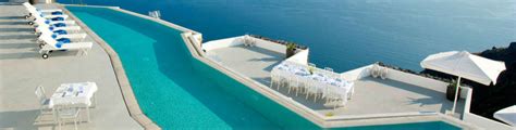 10 Spectacular Swimming Pools Around The World