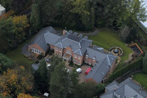 Coleen and wayne rooney went house hunting this weekend as they prepare to move their family to washington dc. FIFA 2018: Wayne Rooney takes us inside his $26 million ...