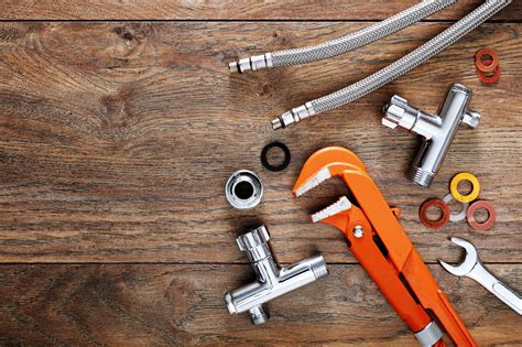 7 Plumbing Tools Every Homeowner Should Have