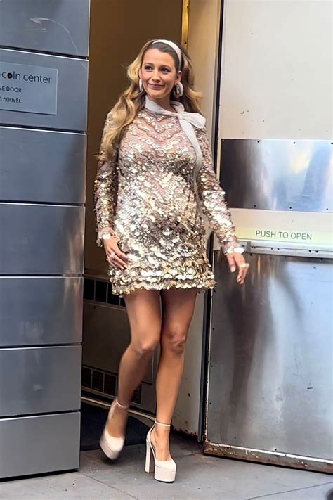 Pregnant Blake Lively Leaves Th Annual Forbes Power Women Erofound