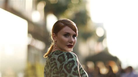 She is the eldest daughter of actor and filmmaker ron howard. Bryce Dallas Howard Movies: Actress Reveals Why She ...