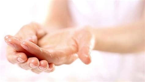 The Health Benefits Of The Ayurvedic Self-Massage Or Abhyanga Are Too