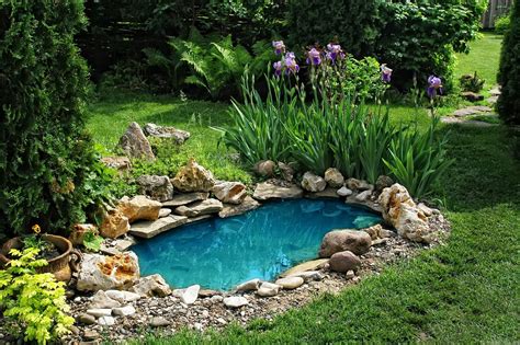 15 Awe Inspiring Garden Ponds That You Can Make By Yourself