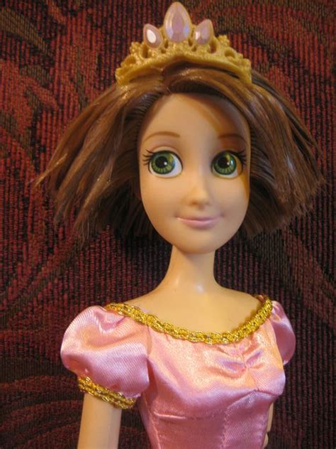 I Definitely Love Rapunzel With Her Short Hair Just Saying