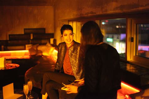 So geht die haarverlängerung mit echthaar. Auf einen Johnnie Walker mit... Marie Nasemann | Mit ...