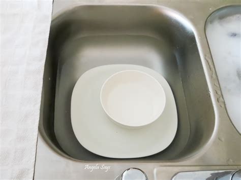 The Proper Way To Hand Wash Dishes Angela Says Cleaning Hacks