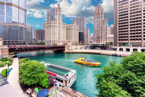 5 Of The Best Tourist Attractions To See In Chicago
