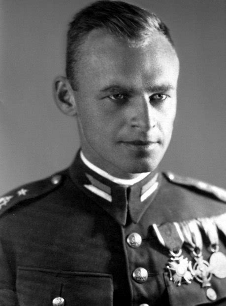 Pilecki studied at stefan batory university in vilnius. Witold Pilecki Biography, Witold Pilecki's Famous Quotes ...