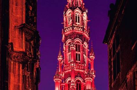 Yes, valentine's day should be celebrated every day, but why not get romantic, find a charming restaurant, candles, valentine's day menus and offers. Brussels city hall goes red for Valentine's Day | The Bulletin