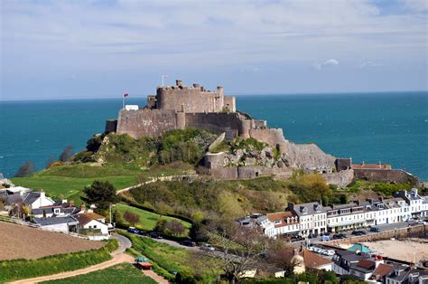 Jersey_-_Mont_Orgueil_01 | Motoring Holidays and Scenic Driving Tours ...