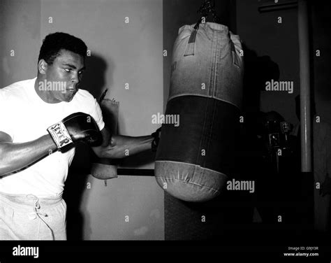 Boxing World Heavyweight Championship Muhammad Ali V Brian London Hi