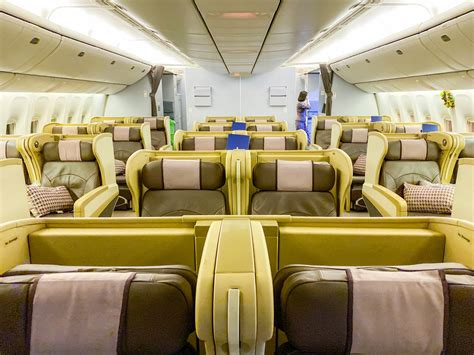 Review Singapore Airlines Business Class On The 777 200 Sin Hkg The