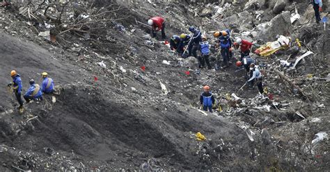 Report On Crash Of Germanwings Flight 9525 Released Cbs News