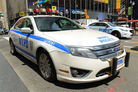 Nypd Ford Fusion Hybrid Police Car Em Nyc Foto De Stock Editorial