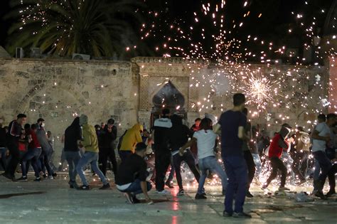 In Pictures Israeli Forces Storm Al Aqsa Mosque On Last Friday Of Ramadan Middle East Eye