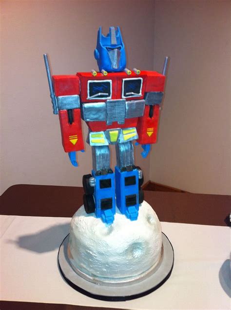 27 Delectable Geeky Cakes Almost Too Pretty To Eat Optimus Prime Cake