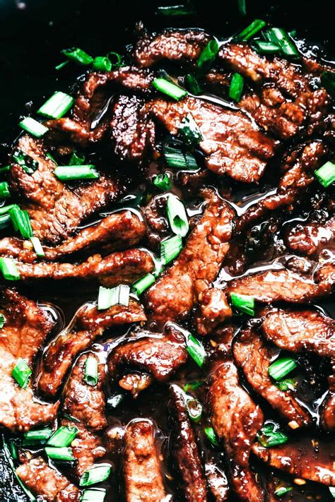 Mongolian beef is one of my favorite asian foods and this recipe did not disappoint. Super Easy Mongolian Beef (Tastes Just like P.F. Changs!) | The Recipe Critic