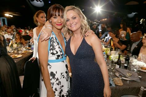 Rashida Jones And Amy Poehler Made A Cute Pair 27 Pictures You Need