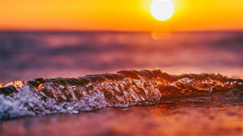 Desktop Wallpaper Sea Wave In Sunset Hd Image Picture Background Tii6fy