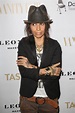 Linda Perry Age, Height, Net Worth, Siblings, Parents, Family, Facts