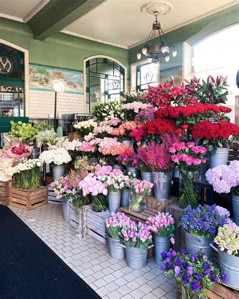 Veranda Magazine On Instagram Mondays Are For Flowers 💐 Which Flower