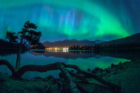 Heres Why The Northwest Territories Has The Best Northern Lights In