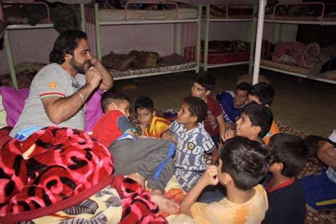 Iraqi Man Takes Care Of 32 Orphans On His Own 2 Bedroom Apartment Pics