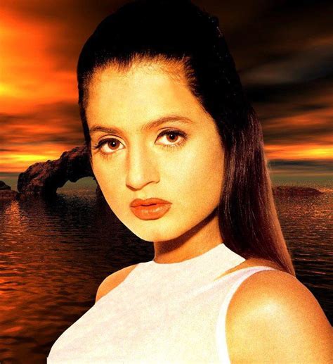 Amisha Patel Wet Face Look Wallpaper Lovely And Cute