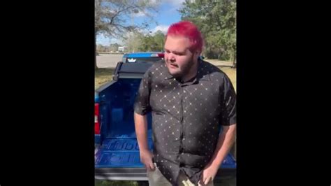 Chub Jerks Off In Back Of His Truck Outside Xxx Mobile Porno Videos