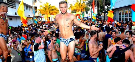 escenario y desfile del festival del orgullo de miami beach 2024