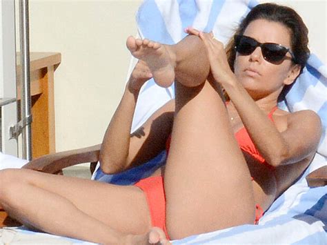 eva longoria spread legs in sexy bikini hotintights