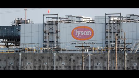 Tyson Foods To Give Another 500 Bonus To Frontline Workers Increase