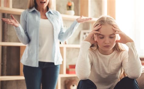8 Signs Your Mom Controls Every Aspect Of Your Life