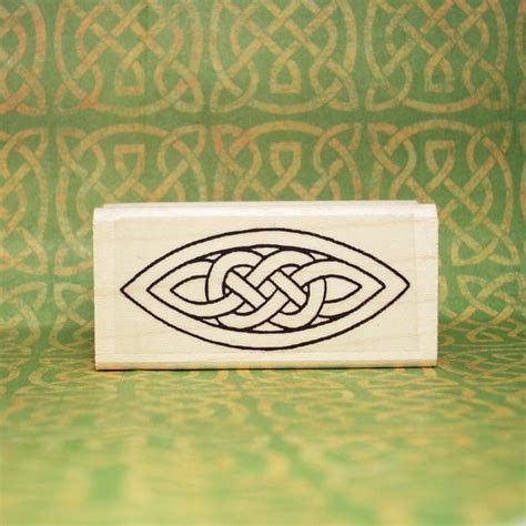 Celtic Knot Ellipse Rubber Stamp Classic And Graceful 120