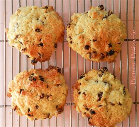 ½ tsp nutmeg and ½ tsp cinnamon. Rock Cakes - simple, sweet and quick (With images) | Rock cake, Rock buns, Jamaican rock cake recipe