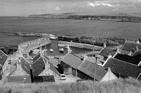 Tour Scotland Old Photograph Harbour Sandend Scotland