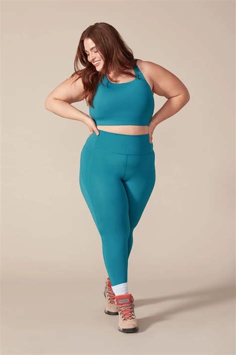 Girlfriend Collective More Than Clothes For Women Who Care Plus Size Posing Fashion