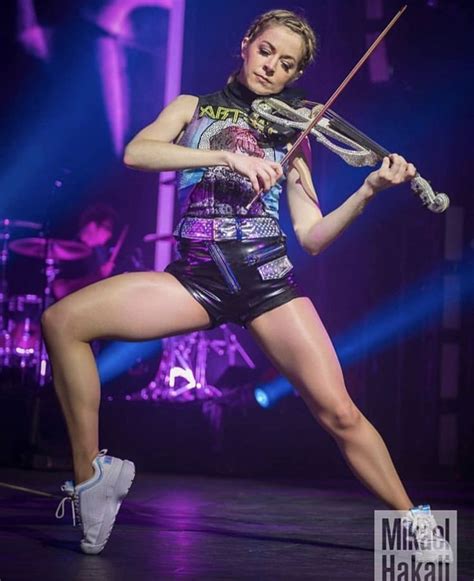 Pin By Os On Lindsey Lindsey Stirling Style Lindsey Stirling Female Musicians