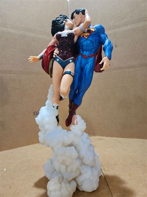 Superman Wonder Woman Kiss Statue Jim Lee Justice 12 Dc Comics Bust