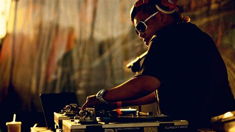 Deejay Wallpapers Top Free Deejay Backgrounds Wallpaperaccess
