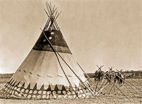 Blackfeet Lodge Of The Horn Society Native American Photos Native