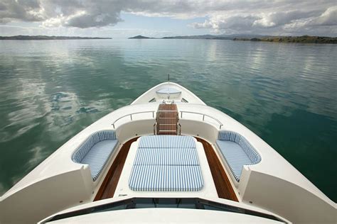Yacht Crystal Lady, Warren Yachts | CHARTERWORLD Luxury Superyacht Charters