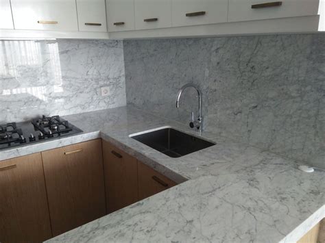 granit tile  meja dapur design rumah minimalisss
