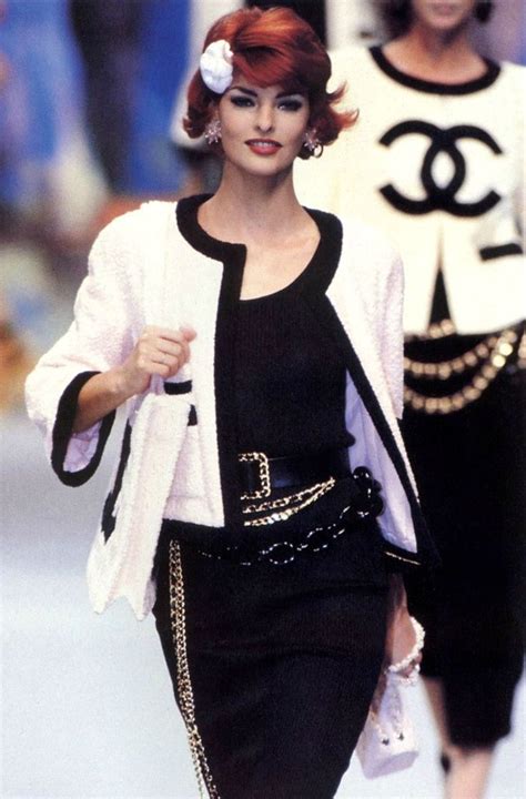Linda Evangelista For Chanel Circa 19911992 Chanel Couture Chanel