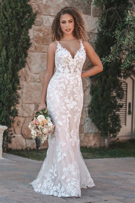 Allure Bridals Modern Bride