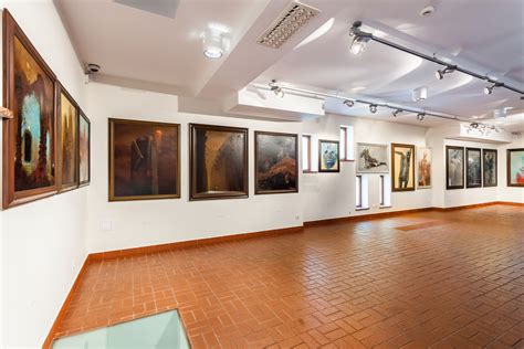 Galeria Beksińskiego W Sanoku Podkarpackie Atrakcje Turystyczne