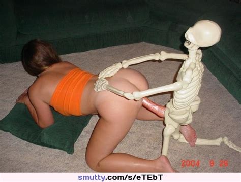 Halloween Skeleton Sex Fucking Doggystyle Ass Babe Hottie