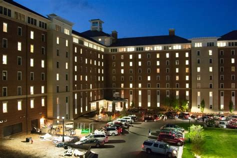Move In Continues Into The Night At The New Residential Commons