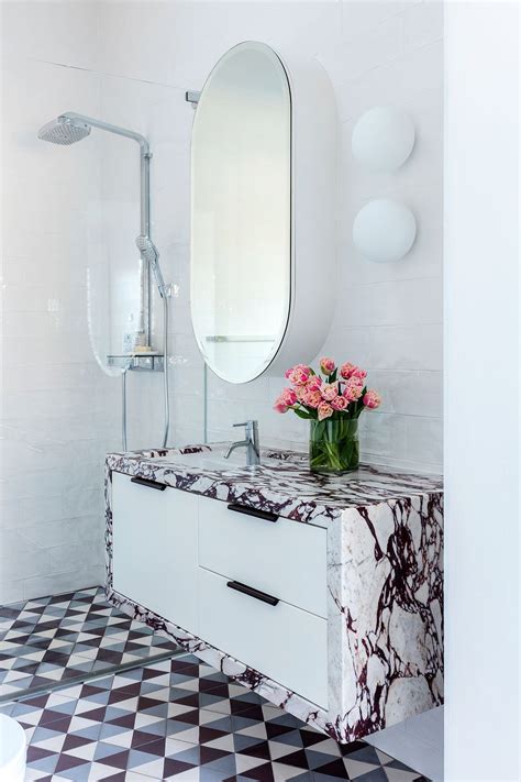 16 favorite marble kitchen backsplashes, for maximum above: Pretty in Pink: The Most Stunning Ways to Use Pink Marble ...