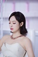 宋茜新歌《怀念》MV公开 化身未来机器人演绎时空恋歌_意念